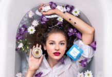 Akıllı Maske Terapisi ile Evde Cilt Nemlendirme Partisi Akıllı Maske Terapisi ile Evde Cilt Nemlendirme Partisi