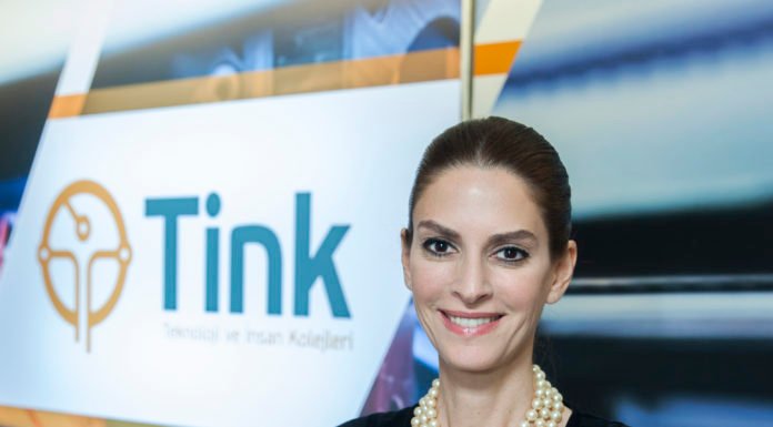 Ortaokul Öğrencilerinden Sensörlü El Dezenfektanı Ortaokul Öğrencilerinden Sensörlü Dezenfektan