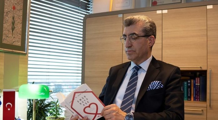 Prof. Dr. M. İhsan Karaman’ın “Ömür Boyu Aşk – Bir Evlilik Kılavuzu” Adlı Kitabı Yayınlandı