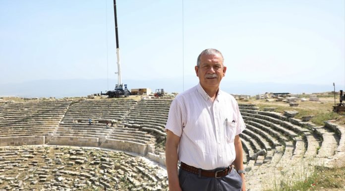 Prof. Dr. Şimşek: “Helenistik Tiyatro, Çok Büyük Ölçüde Orjinalliği Korunarak Ayağa Kaldırılacak” “Helenistik Tiyatro,
