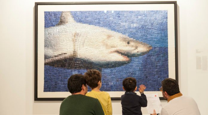 Babaların müze keyfi Babalarin muze keyfi