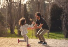 DOCKERS® Babalar Günü’nü Smart 360 Flex ile Kutluyor DOCKERS® Babalar Günü’nü Smart 360 Flex ile Kutluyor