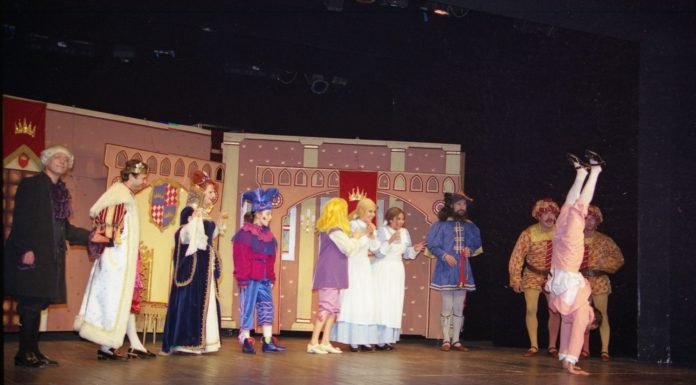 İBB Şehir Tiyatroları Evlerinize Konuk Olmaya Devam Ediyor İBB sehir Tiyatrolari Evlerinize Konuk Olmaya Devam Ediyor