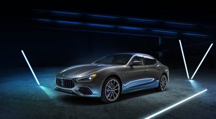 Maserati Tarihinin İlk Elektrikli Modeli: Ghibli Hybrid Maserati Ghibli Hybrid Kokpit