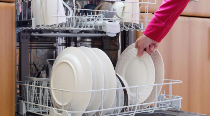 Bulaşık Makinesi Kullanırken Bu Hataları Yapmayın