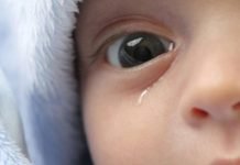 Bebeklerde Göz Sulanması Glokom Belirtisi Olabilir bebeklerde-gorulen-goz-sulanmasi