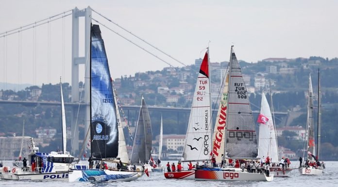 Cumhurbaşkanlığı Uluslararası Yat Yarışları, İstanbul Boğazı’nda Başladı