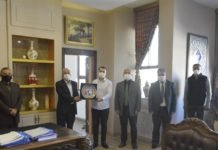 ‘Uçan Araba’ Tasarımı İle Türkiye Birinciliği Ödülü Aldılar