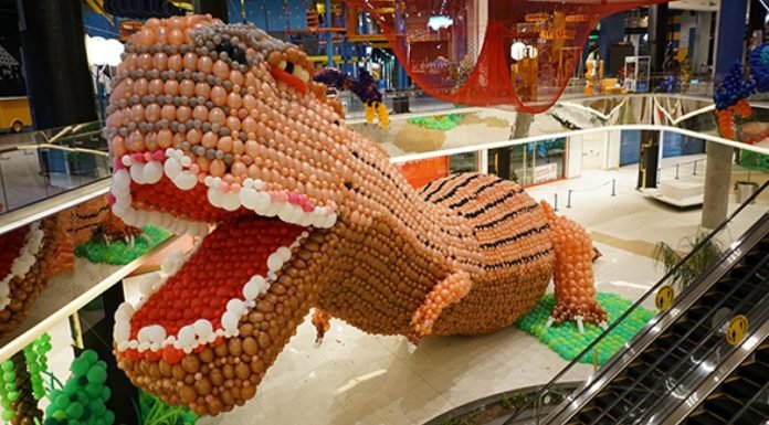 Animal Balloon World’ün Dev Dinozoru Guinness Rekoru Kırdı!