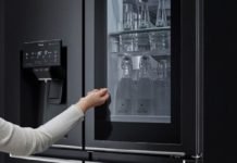 Bu Buzdolabı Sesli Komut İle Açılıyor