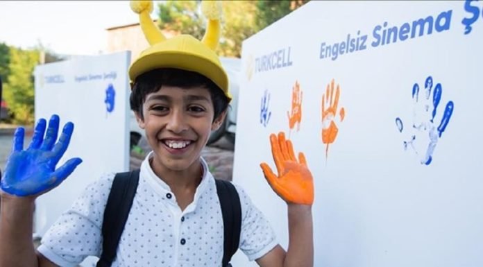 Turkcell, 100 Bin Engellinin Ve 30 Bin Öğrencinin Hayatını Kolaylaştırdı