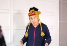 Madem Evdeyiz, Gülelim Eğlenelim