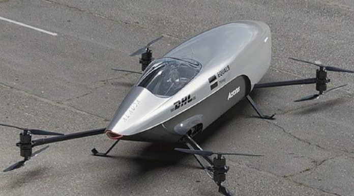 Dünyanın İlk İnsansız Uçan Elektrikli Yarış Otomobili Tanıtıldı