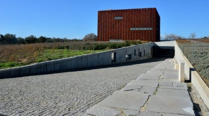 Troya Müzesinin Perdeleri “Restorasyon Ve Konservasyon” Çalışmaları İçin Ziyaretçilere Açılıyor