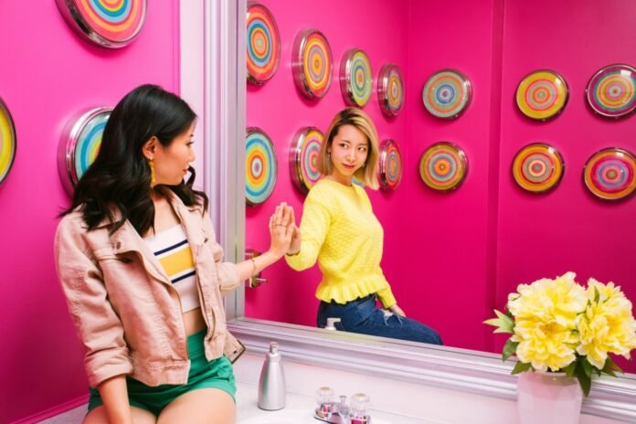 _Museum_of__Selfie_Pink_Bathroom_1