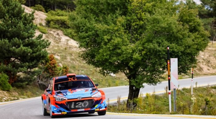 30 Ağustos Zaferi’nin 100. Yılı Kütahya’da Tırmanma Yarışı İle Kutlandı 30 AĞUSTOS ZAFERİ’NİN 100. YILI KÜTAHYA’DA TIRMANMA YARIŞI İLE KUTLANDI