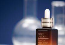 1 Serum 7 Mucizevi EtkiEstée Lauder İkonik Advanced Night Repair Serumu Geçmişten Bugüne Vazgeçilmez Bir Klasik! 1 Serum 7 Mucizevi EtkiEstée Lauder İkonik Advanced Night Repair Serumu Geçmişten Bugüne Vazgeçilmez Bir Klasik!