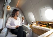 Emirates İle 40 Bin Feet Yükseklikte ”Yıldızların Tadı”na Bakın Dünyada En İyi Şampanyaları Servis Eden Tek Havayolu Emirates İle 40 Bin Feet Yükseklikte ''Yıldızların Tadı''na Bakın Dünyada En İyi Şampanyaları Servis Eden Tek Havayolu